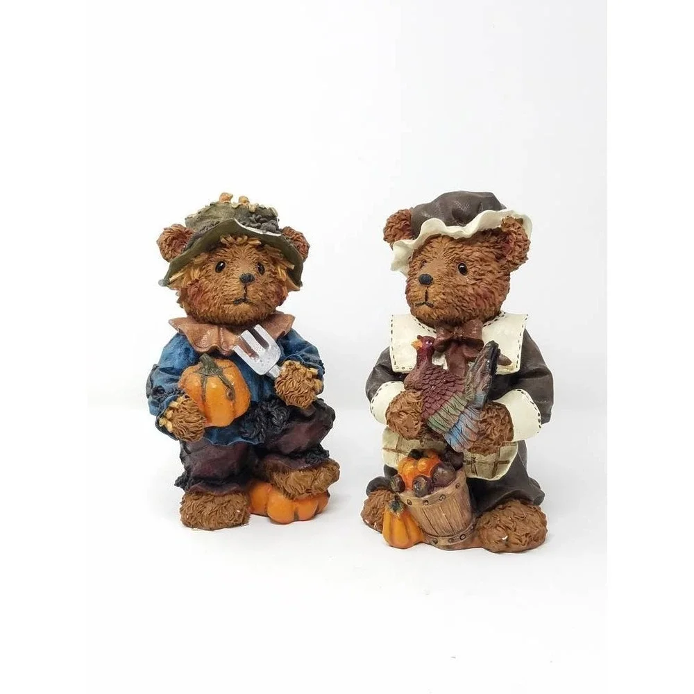 Vtg Harvest bear resin figurine Thanksgiving fall home decor set of 2 farmhouse